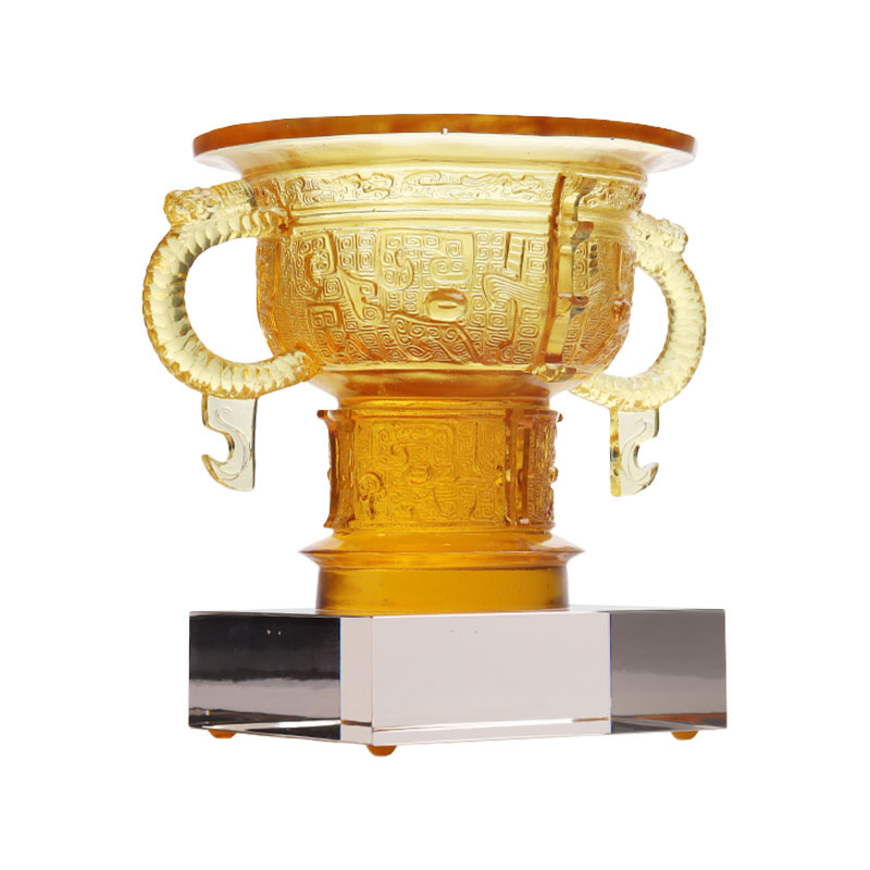 Ejderha kulaklı, saplı ve diken desenli Çin Tripod'u