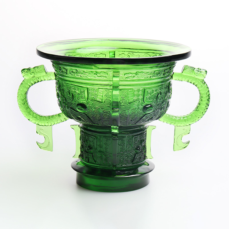 Ejderha kulaklı, saplı ve diken desenli Çin Tripod'u